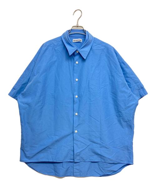 SOFTHYPHEN（ソフトハイフン）SOFTHYPHEN (ソフトハイフン) ダブルフロントオーバーサイズシャツ ブルー サイズ:SIZE3の古着・服飾アイテム