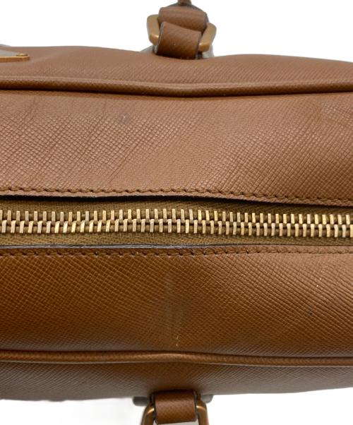 PRADA（プラダ）PRADA (プラダ) サフィアーノレザーハンドバッグ ブラウンの古着・服飾アイテム