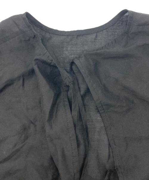HeRIN.CYE（ヘリンドットサイ）HeRIN.CYE (ヘリンドットサイ) Flare hem blouse/フレアヘムブラウス ブラック サイズ:SIZE Freeの古着・服飾アイテム