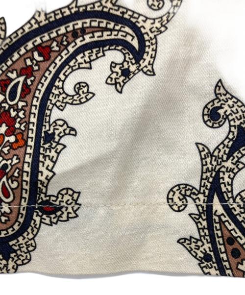 KITH（キス）KITH (キス) Printed Active Short Silk ベージュ サイズ:SIZE Mの古着・服飾アイテム