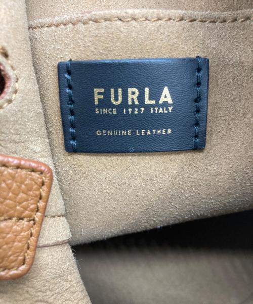 FURLA（フルラ）FURLA (フルラ) SLEEK スリーク バケットバッグ ブラウン サイズ:実寸サイズをご参照下さい。の古着・服飾アイテム