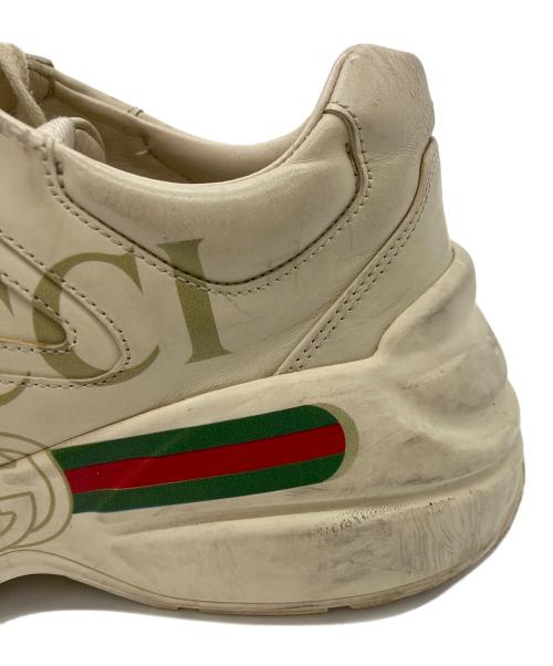 GUCCI（グッチ）GUCCI (グッチ) スニーカー ベージュ サイズ:SIZE5の古着・服飾アイテム