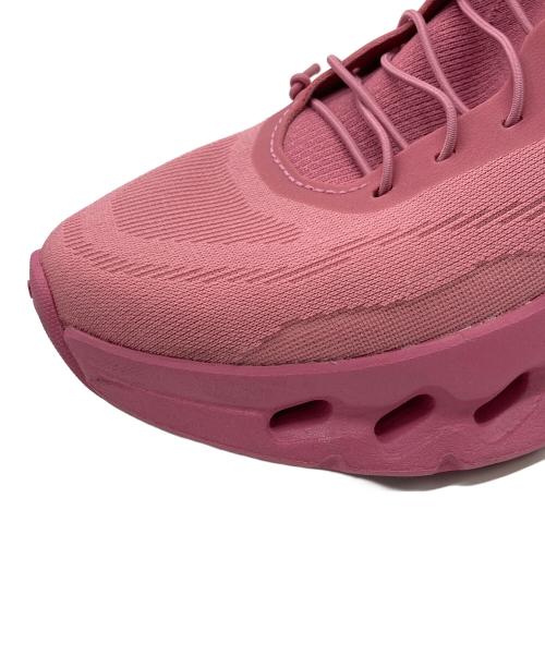 on（オン）on (オン) LOEWE (ロエベ) Cloudtiltスニーカー ピンク サイズ:SIZE23.0cmの古着・服飾アイテム