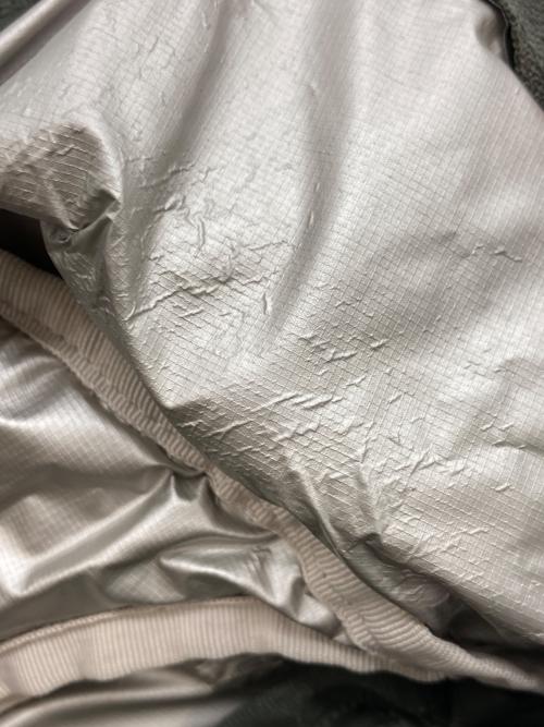 LeSportsac（レスポートサック）LeSportsac (レスポートサック) Essential Collection modern flap backpack カーキの古着・服飾アイテム