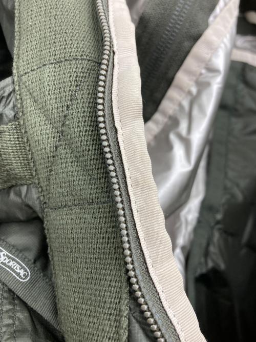 LeSportsac（レスポートサック）LeSportsac (レスポートサック) Essential Collection modern flap backpack カーキの古着・服飾アイテム