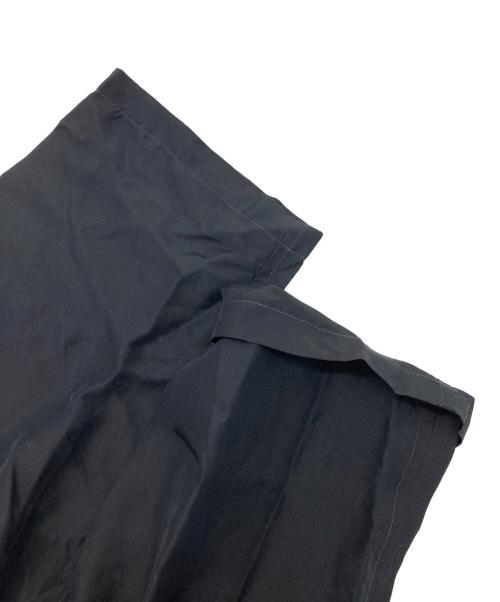 COMOLI（コモリ）COMOLI (コモリ) シルク テーパードパンツ ネイビー サイズ:SIZE2の古着・服飾アイテム