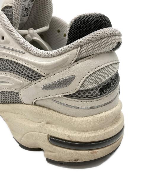 NEW BALANCE（ニューバランス）NEW BALANCE (ニューバランス) ローカットスニーカー グレー×ホワイト サイズ:26㎝の古着・服飾アイテム