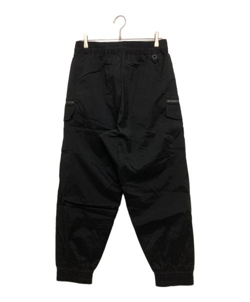 WHITE MOUNTAINEERING（ホワイトマウンテ二アニング）WHITE MOUNTAINEERING (ホワイトマウンテ二アニング) WIDE CARGO JOGGER PANTS ブラック サイズ:SIZE 0の古着・服飾アイテム