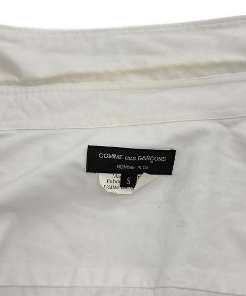 COMME des GARCONS HOMME PLUS（コムデギャルソンオムプリュス）COMME des GARCONS HOMME PLUS (コムデギャルソンオムプリュス) 捻れ変形ロングシャツ ホワイト サイズ:SIZE Sの古着・服飾アイテム