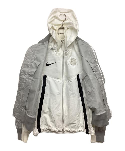 NIKE（ナイキ）NIKE (ナイキ) sacai (サカイ) LAYERED JKT ホワイト サイズ:SIZE Sの古着・服飾アイテム
