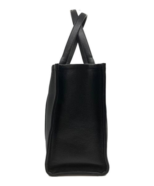 MARC JACOBS（マークジェイコブス）MARC JACOBS (マークジェイコブス) ザ レザー トート バッグ ラージ ブラック サイズ:実寸サイズをご参照下さい。の古着・服飾アイテム