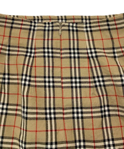 Burberry's（バーバリー）Burberry's (バーバリー) ノバチェックスカート ブラウン サイズ:実寸サイズをご参照下さい。の古着・服飾アイテム