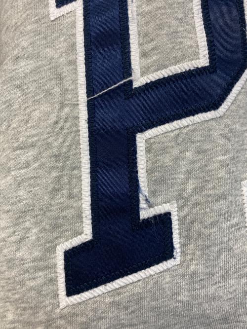 GAP（ギャップ）GAP (ギャップ) PALACE (パレス) パーカー グレー サイズ:SIZE BOYS L (140)の古着・服飾アイテム