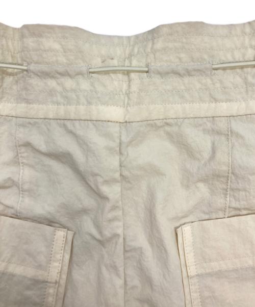 MAISON SPECIAL（メゾンスペシャル）MAISON SPECIAL (メゾンスペシャル) ドローストーリングコクーンカーゴパンツ ベージュ サイズ:SIZE 36の古着・服飾アイテム