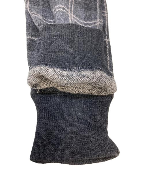 COMME des GARCONS HOMME（コムデギャルソン オム）COMME des GARCONS HOMME (コムデギャルソン オム) Vネックチェックウールニット ブラック×グレー サイズ:不明の古着・服飾アイテム