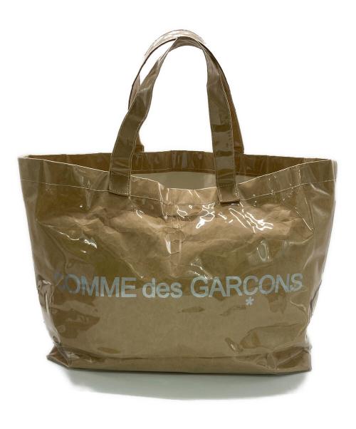 COMME des GARCONS（コムデギャルソン）COMME des GARCONS (コムデギャルソン) PVCぺーパーロゴトートバッグ ベージュの古着・服飾アイテム