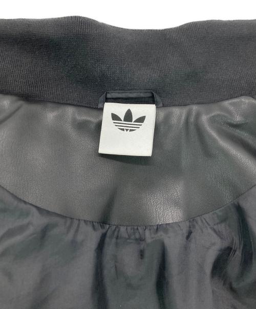 adidas（アディダス）adidas (アディダス) プレザー3Sトラックトップ/PLEATHER 3STRIPES TRACK TOP ブラック サイズ:SIZE XSの古着・服飾アイテム