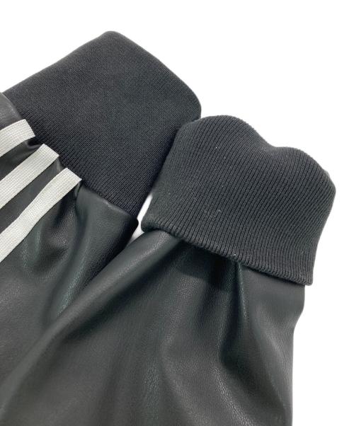 adidas（アディダス）adidas (アディダス) プレザー3Sトラックトップ/PLEATHER 3STRIPES TRACK TOP ブラック サイズ:SIZE XSの古着・服飾アイテム