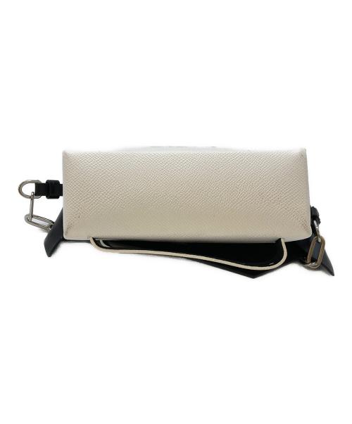 Maison Margiela（メゾンマルジェラ）Maison Margiela (メゾンマルジェラ) スナッチドスモールバッグ ブラック×ホワイト サイズ:実寸サイズをご参照下さい。の古着・服飾アイテム