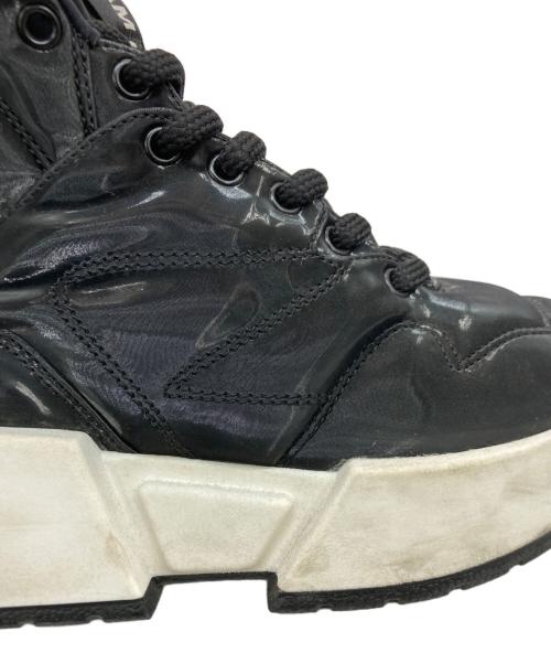 MM6 Maison Margiela（エムエムシックスメゾンマルジェラ）MM6 Maison Margiela (エムエムシックスメゾンマルジェラ) ハイトップ パデッド ランナー ブラック サイズ:SIZE 37の古着・服飾アイテム