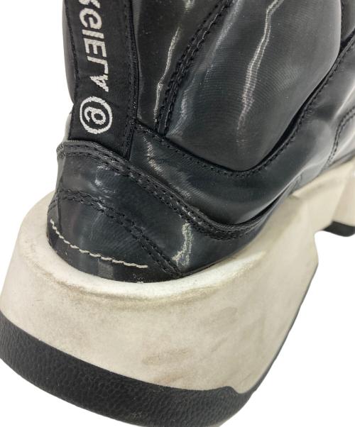 MM6 Maison Margiela（エムエムシックスメゾンマルジェラ）MM6 Maison Margiela (エムエムシックスメゾンマルジェラ) ハイトップ パデッド ランナー ブラック サイズ:SIZE 37の古着・服飾アイテム