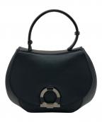 Salvatore Ferragamoサルヴァトーレ フェラガモ）の古着「フロントフラップガンチーニワンショルダーバッグ」｜ブラック