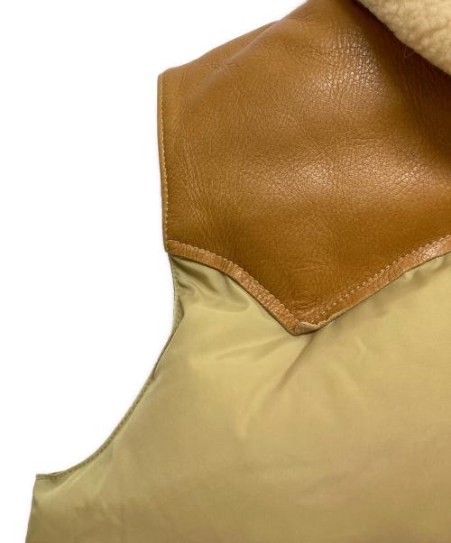 RockyMountainFeatherBed（ロッキーマウンテンフェザーベッド）RockyMountainFeatherBed (ロッキーマウンテンフェザーベッド) Christy Vest/ダウンベスト　450-452-20 ベージュ×ブラウン サイズ:SIZE38の古着・服飾アイテム