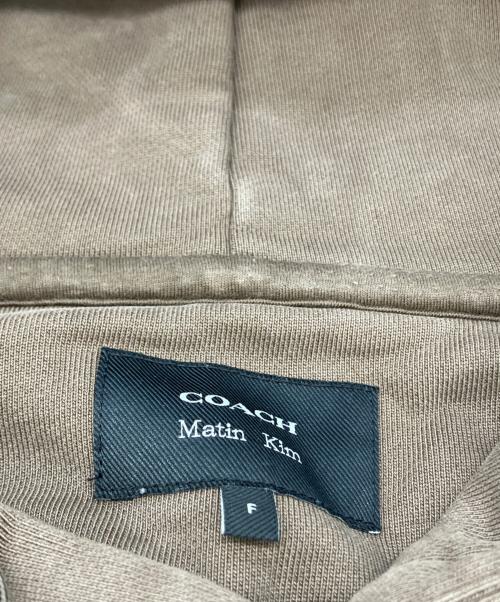 COACH（コーチ）COACH (コーチ) Matin Kim (マーティン キム) パーカー CBT26 ブラウン サイズ:SIZE Freeの古着・服飾アイテム