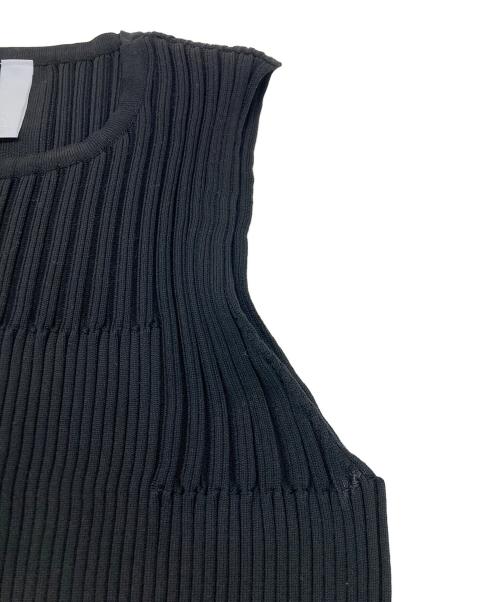 CFCL（シーエフシーエル）CFCL (シーエフシーエル) FLUTED SLEEVELESS TOP ネイビー サイズ:SIZE Freeの古着・服飾アイテム