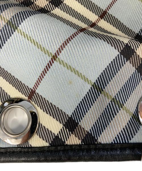 BURBERRY BLUE LABEL（バーバリー ブルー レーベル）BURBERRY BLUE LABEL (バーバリー ブルー レーベル) ポーチ付リングディテールハンドバッグ ブラック サイズ:実寸サイズをご参照下さい。の古着・服飾アイテム