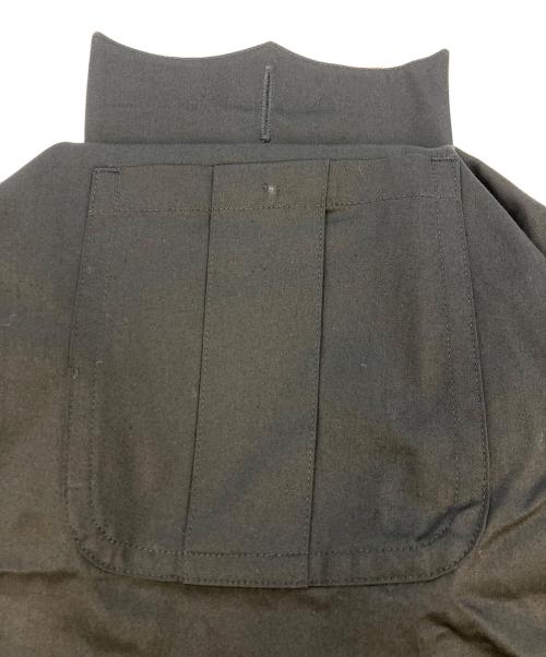 COMME des GARCONS HOMME PLUS（コムデギャルソンオムプリュス）COMME des GARCONS HOMME PLUS (コムデギャルソンオムプリュス) メタルボタンミリタリーポケットアーミーシャツ ブラック サイズ:SIZE Mの古着・服飾アイテム