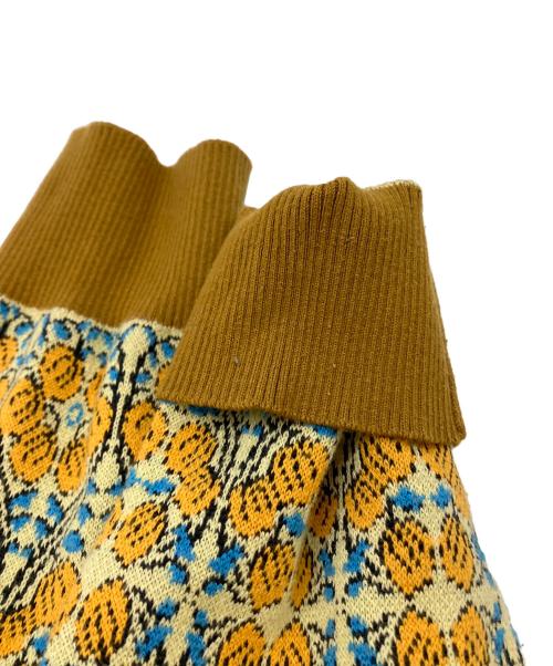 CABAN（キャバン）CABAN (キャバン) コットンカシミヤストレッチ ジャカードプリントVネックカーディガン　39-02-51-02001 イエロー×オレンジ サイズ:SIZE FREEの古着・服飾アイテム