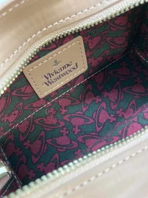 Vivienne Westwood（ヴィヴィアンウエストウッド）Vivienne Westwood (ヴィヴィアンウエストウッド) シガレットケース ピンクの古着・服飾アイテム