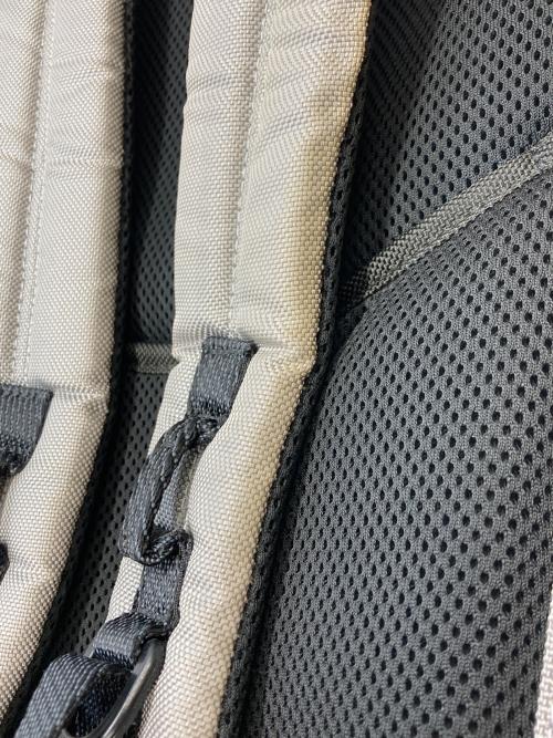 TUMI（トゥミ）TUMI (トゥミ) Alpha Bravo - Nellis Backpack グレー サイズ:実寸サイズをご参照下さい。の古着・服飾アイテム