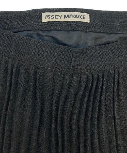 ISSEY MIYAKE（イッセイミヤケ）ISSEY MIYAKE (イッセイミヤケ) アコーディオンプリーツスカート グレー サイズ:SIZE Mの古着・服飾アイテム