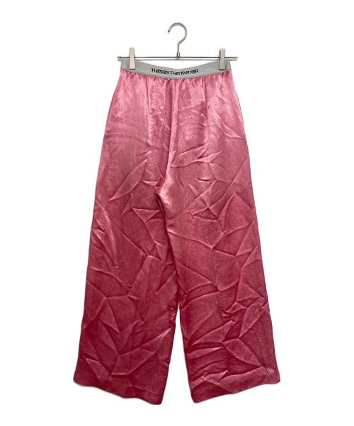 thingsthatmatter（シングス ザット マター）thingsthatmatter (シングス ザット マター) ACETATE SATIN DOUBLE TUCK WIDE PANTS ピンク サイズ:SIZE2 未使用品の古着・服飾アイテム