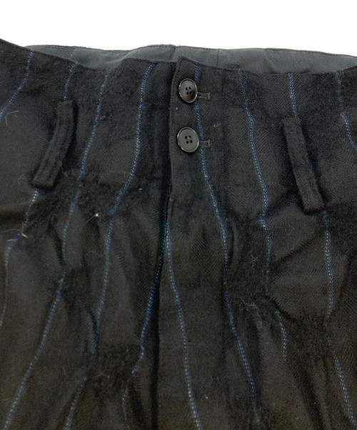 Yohji Yamamoto pour homme（ヨウジヤマモト プールオム）Yohji Yamamoto pour homme (ヨウジヤマモト プールオム) クレーターシャギーストライプパンツ ブラック サイズ:SIZE2の古着・服飾アイテム