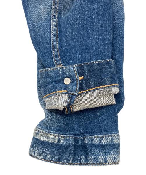 DSQUARED2（ディースクエアード）DSQUARED2 (ディースクエアード) ダメージ加工ウォッシュドデニムジャケット インディゴ サイズ:SIZE44の古着・服飾アイテム
