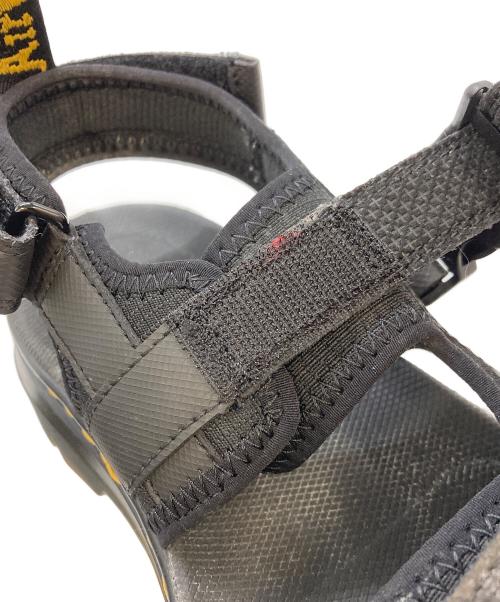 Dr.Martens（ドクターマーチン）Dr.Martens (ドクターマーチン) FORSTER マルチストラップ サンダル ブラック サイズ:SIZE UK5の古着・服飾アイテム