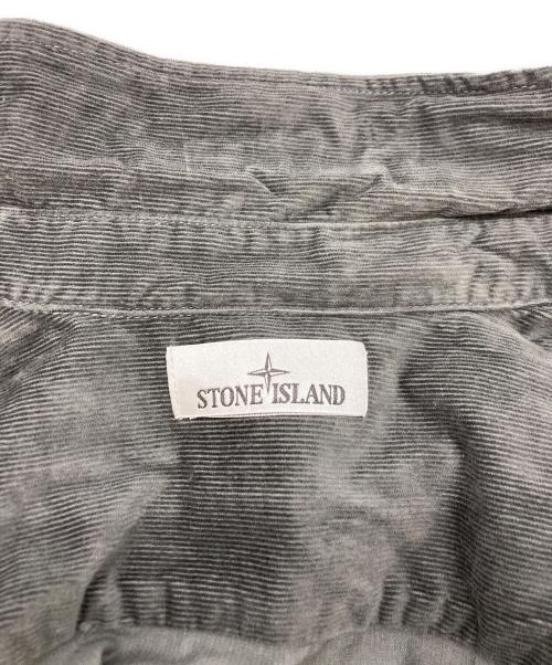 STONE ISLAND（ストーンアイランド）STONE ISLAND (ストーンアイランド) マイクロコーデュロイスナップボタンシャツ グレー サイズ:SIZE XLの古着・服飾アイテム