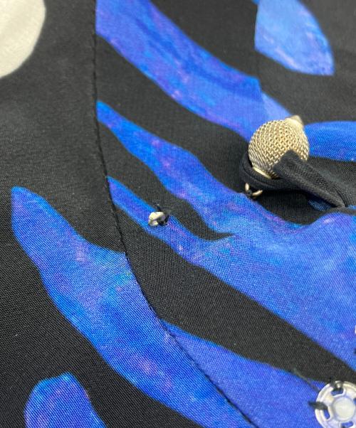 ETRO（エトロ）ETRO (エトロ) ノースリーブ花柄シルクブラウス ブラック×ブルー サイズ:SIZE Sの古着・服飾アイテム