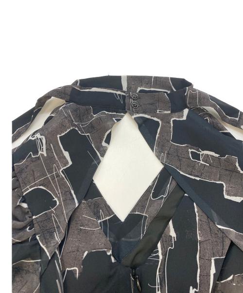 Knuth Marf（クヌースマーフ）Knuth Marf (クヌースマーフ) puff sleeve sheer one piece ブラック×グレー サイズ:SIZE M 未使用品の古着・服飾アイテム