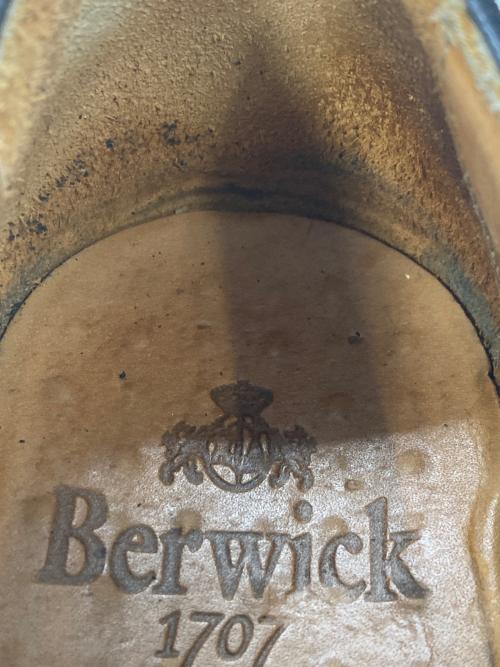 berwick（バーウィック）berwick (バーウィック) セミブローグスエードドレスシューズ ブラック サイズ:SIZE6の古着・服飾アイテム
