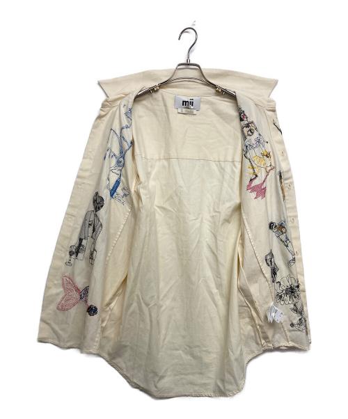 mii（ミー）mii (ミー) nano・universe (ナノ・ユニバース) PACED HAND EMBROIDERED SHIRT ベージュ サイズ:SIZE Mの古着・服飾アイテム