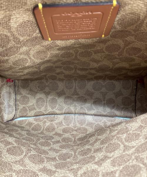 COACH（コーチ）COACH (コーチ) チャーリーバスケット ショルダーバッグ ベージュ×レッド サイズ:実寸サイズをご参照下さい。の古着・服飾アイテム