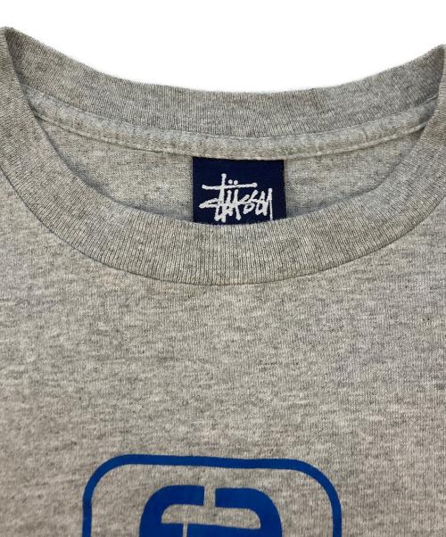 stussy（ステューシー）stussy (ステューシー) 反射ロゴtee グレー サイズ:SIZE Sの古着・服飾アイテム