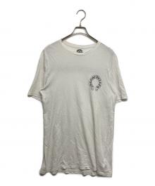 CHROME HEARTS（クロムハーツ）の古着「オールド スクロールラベル ホースシューポケットTシャツ」｜ホワイト