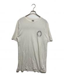 CHROME HEARTS（クロムハーツ）の古着「オールド スクロールラベル ホースシューポケットTシャツ」｜ホワイト