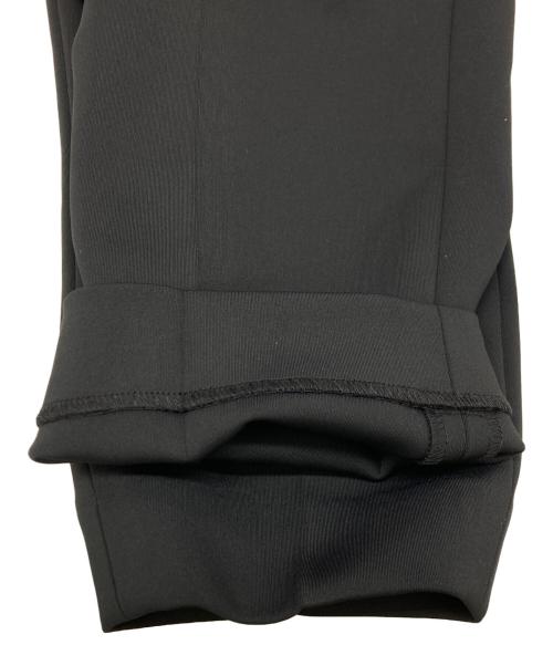 UNITED ARROWS TOKYO（ユナイテッドアローズトウキョウ）UNITED ARROWS TOKYO (ユナイテッドアローズトウキョウ) SPONGY タック テーパードパンツ 1514-1-440001 ブラック サイズ:SIZE 38の古着・服飾アイテム