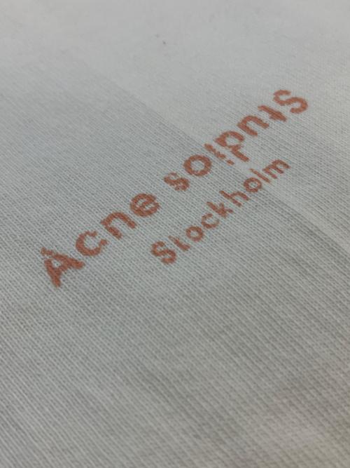 Acne studios（アクネ ストゥディオズ）Acne studios (アクネ ストゥディオズ) スモールロゴオーバーサイズカットソー ホワイト サイズ:SIZE XSの古着・服飾アイテム
